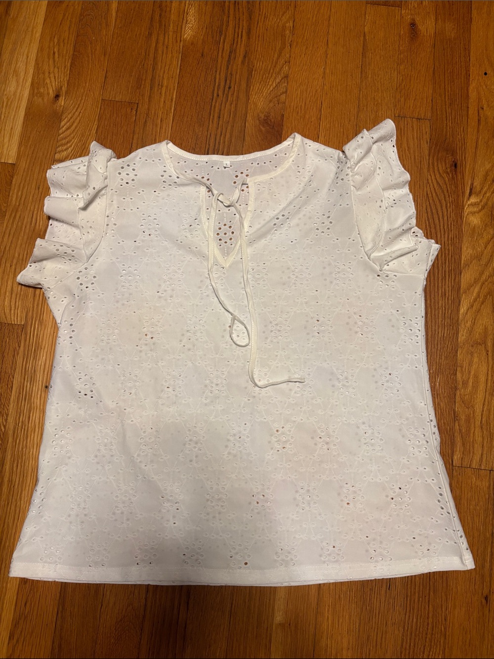 Summer New Fashion Women's Hollow Lace-up Shirt With Lotus Leaf Cap Sleeves - Picture 3 of 8